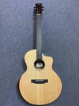 A&K 41" ACOUSTIC GUITAR | SOLID SPRUCE TOP | MAHOGANY BACK | W/ ARMREST | AK560CEQ