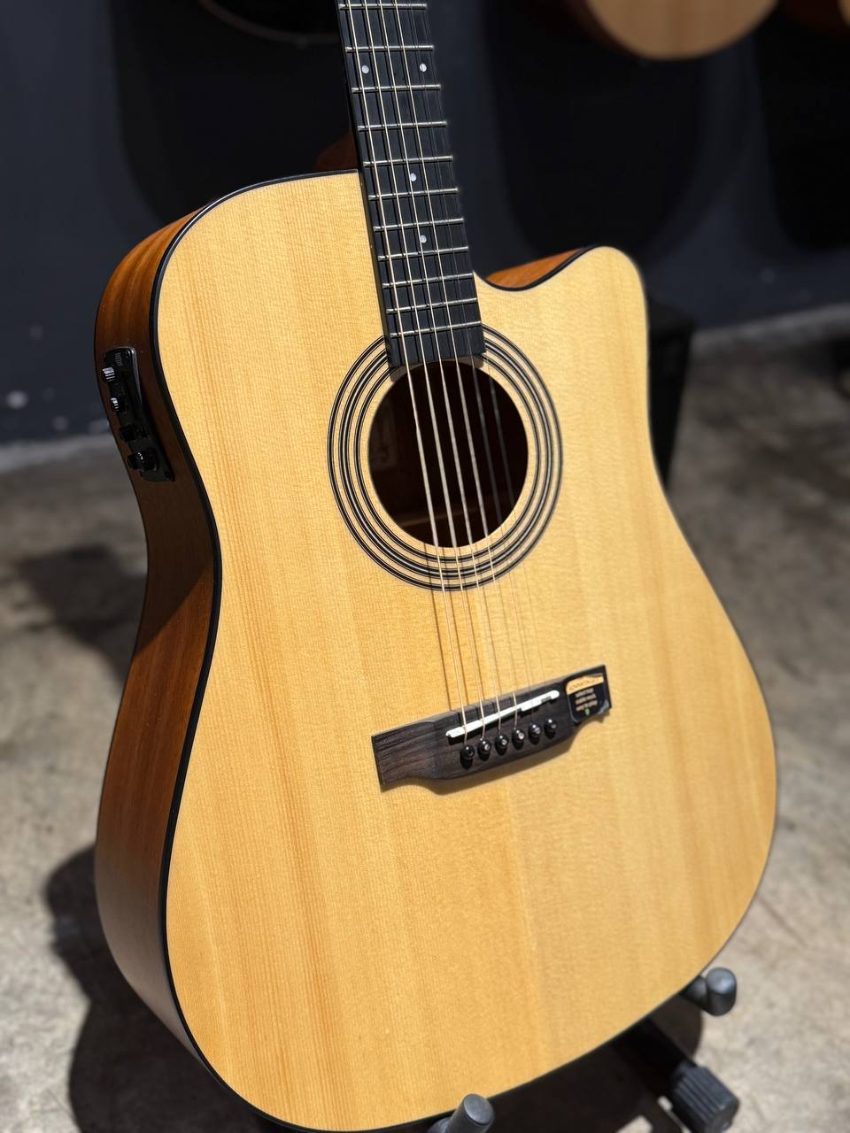 41" ACOUSTIC GUITAR |AK-420 CEQA