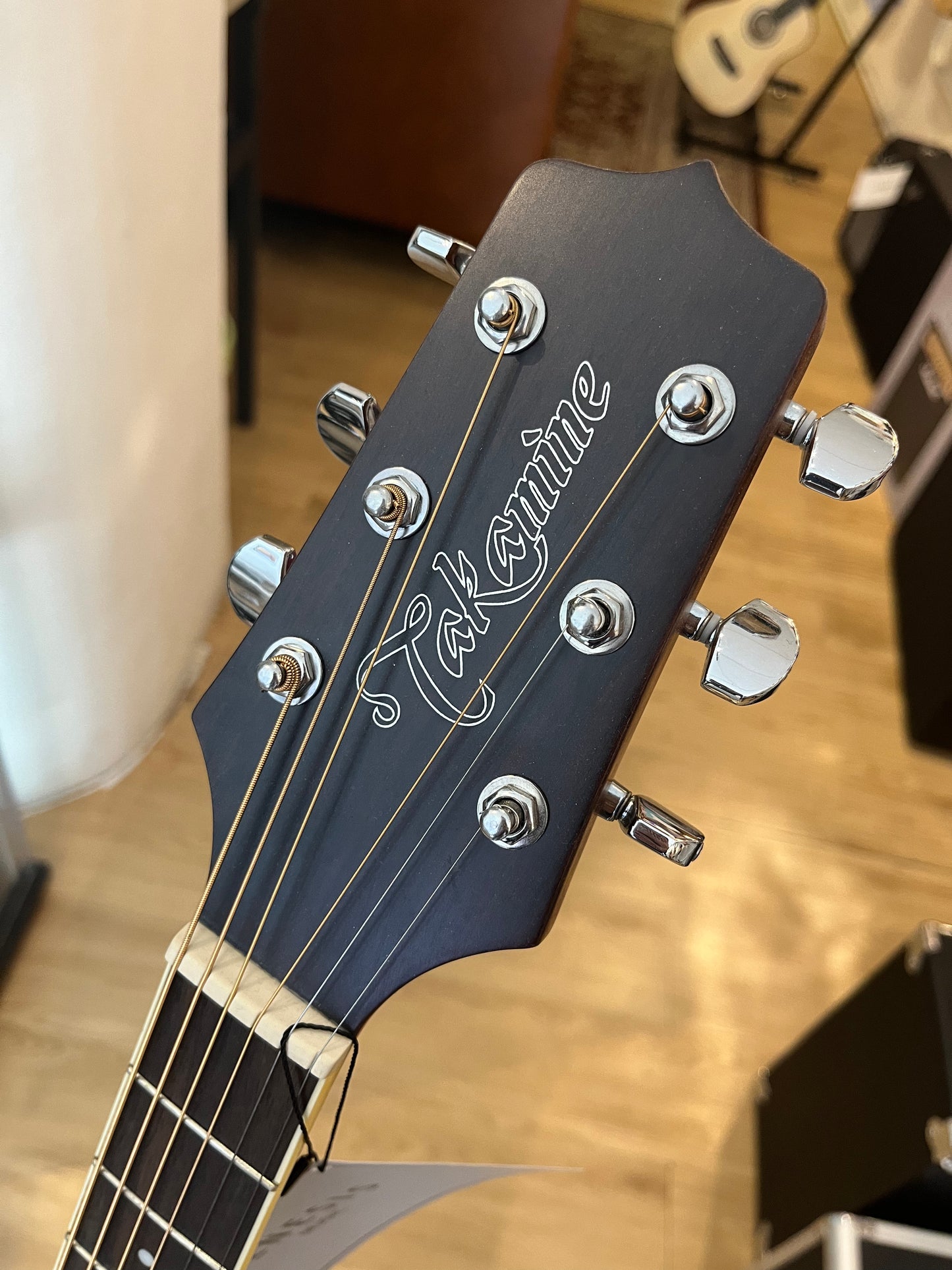 TAKAMINE ED3DC BSB | DREADNOUGHT CUTAWAY ACOUSTIC-ELECTRIC GUITAR | SPRUCE TOP, ROSEWOOD B&S | TP-4T
