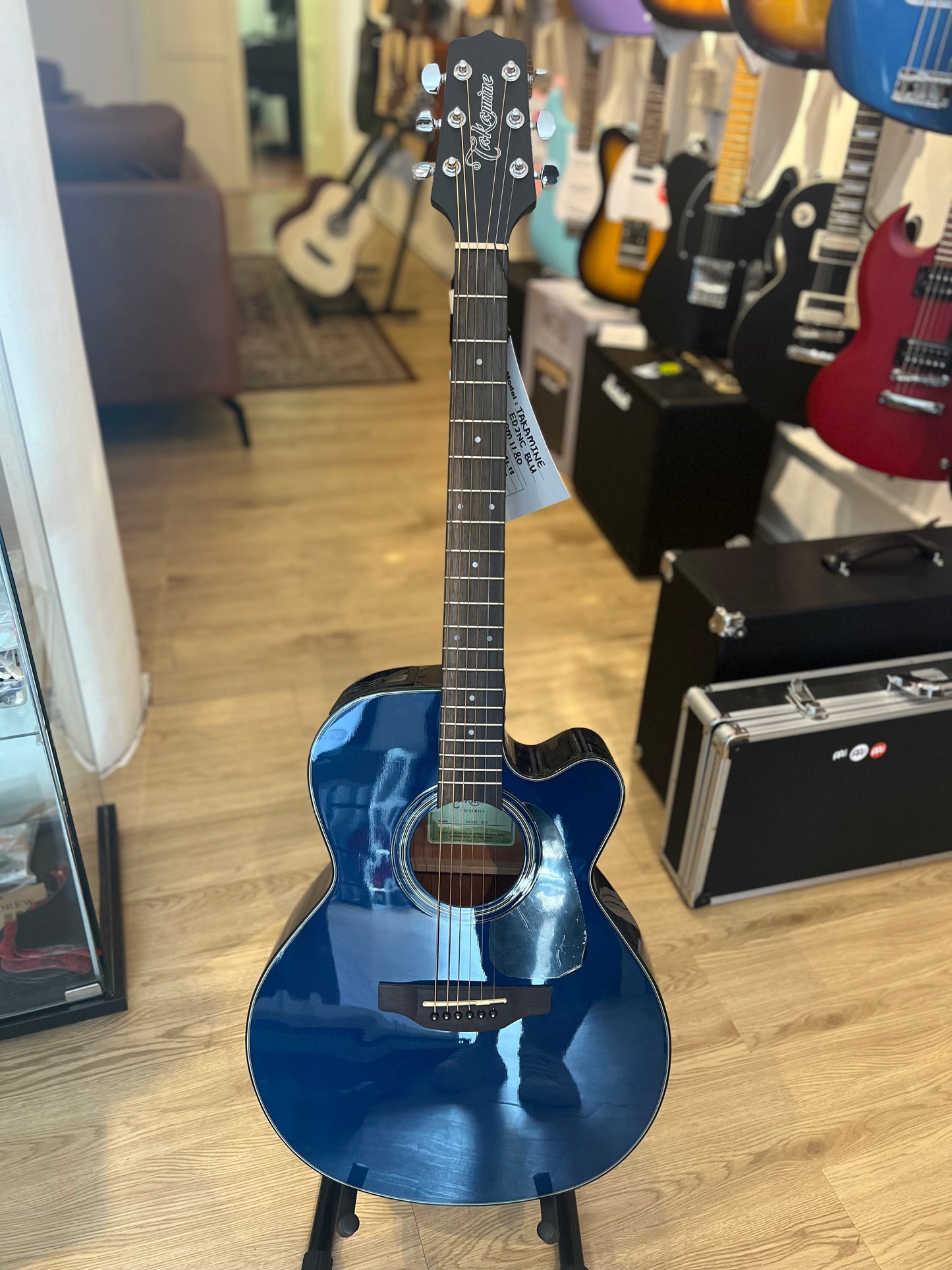 TAKAMINE ED2NC BLU | NEX CUTAWAY ACOUSTIC-ELECTRIC GUITAR | SPRUCE TOP, MAHOGANY B&S | TP-4T