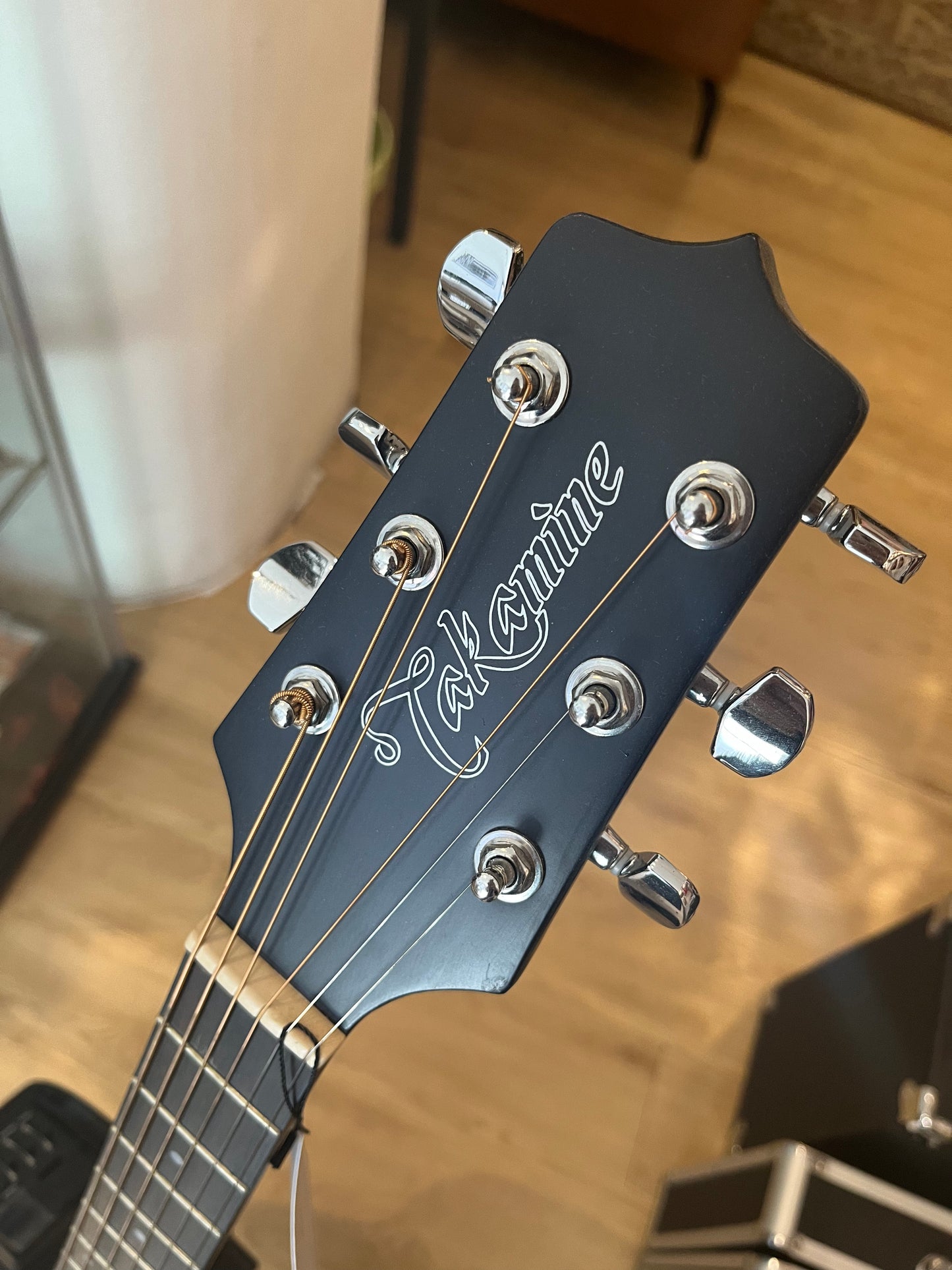 TAKAMINE ED2NC BLU | NEX CUTAWAY ACOUSTIC-ELECTRIC GUITAR | SPRUCE TOP, MAHOGANY B&S | TP-4T