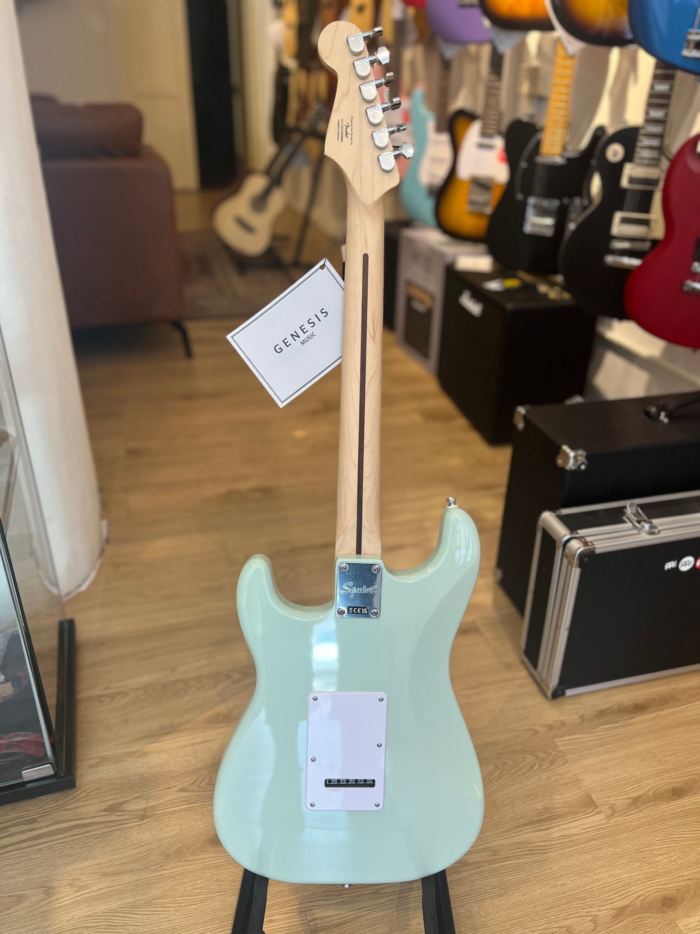 SQUIER FSR SONIC STRATOCASTER ELECTRIC GUITAR W/WHITE PICKGUARD | MAPLE FB | SURF GREEN