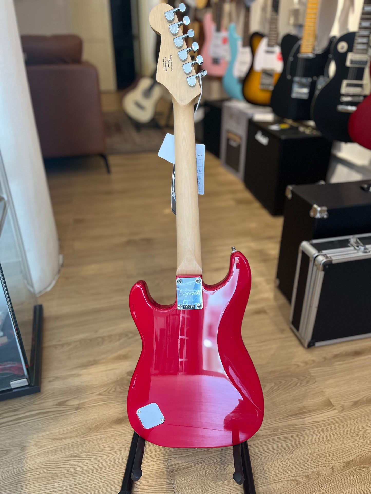 SQUIER MINI STRATOCASTER ELECTRIC GUITAR| LAUREL FB| DAKOTA RED