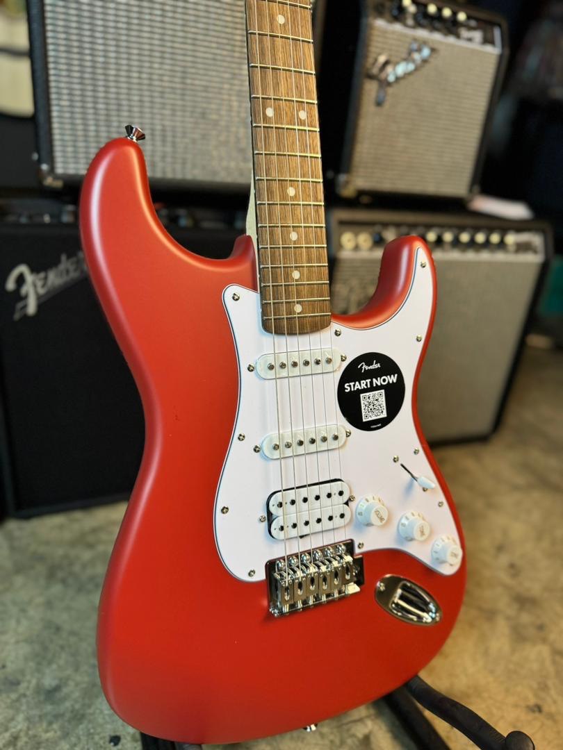 Squier Debut Series Stratocaster Electric Guitar, Laurel FB, Dakota Red