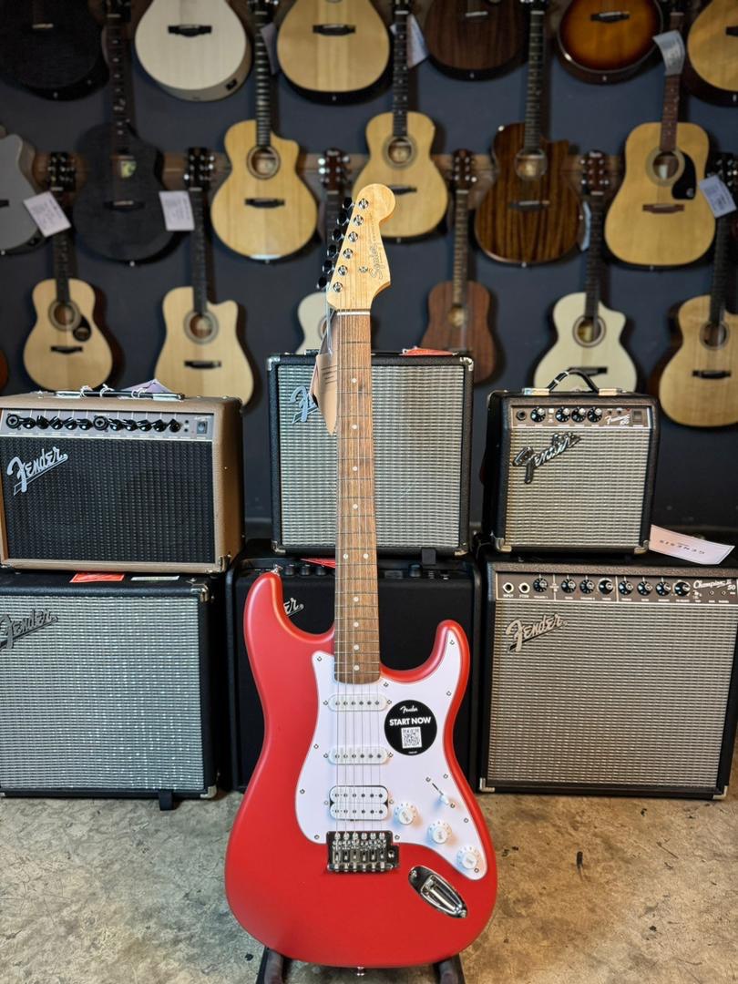Squier Debut Series Stratocaster Electric Guitar, Laurel FB, Dakota Red